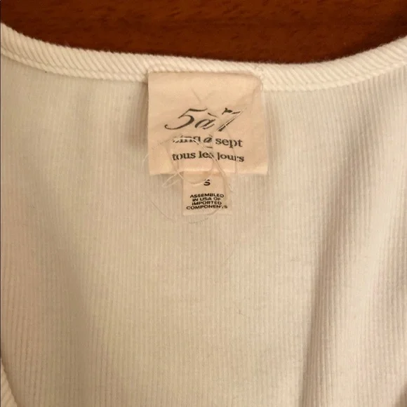 Cream V-Neck Peplum Blouse - Picture 2 of 6